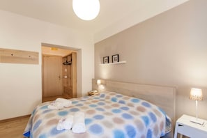 Standard Triple Room | Premium bedding, in-room safe, desk, soundproofing - Grand Hotel Gortani Wellness & Relax (Arta Terme)