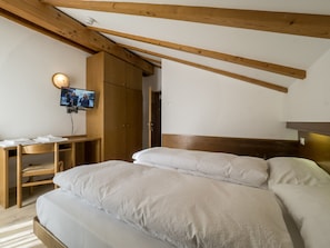 Premium-Doppel- oder -Zweibettzimmer, Bergblick