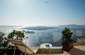 Exclusive Villa (Globe) | Beach/ocean view - Globe Suites (Santorini)