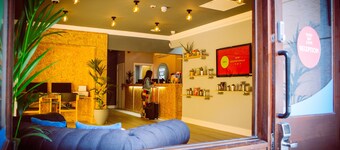 Sleep Eat Love - Hostel