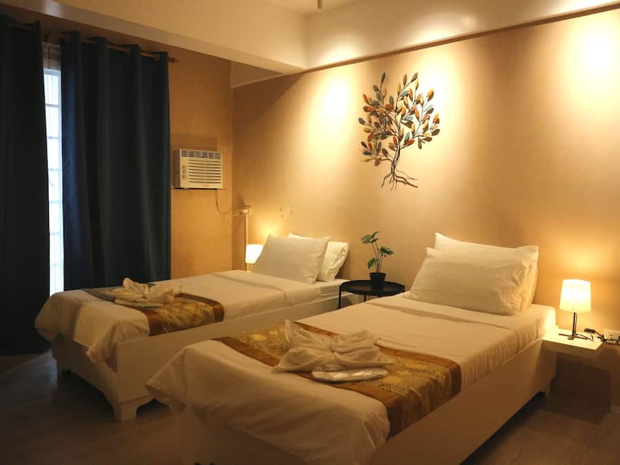 Superior Twin Room, 2 Twin Beds | Minibar, iron/ironing board, free WiFi, bed sheets