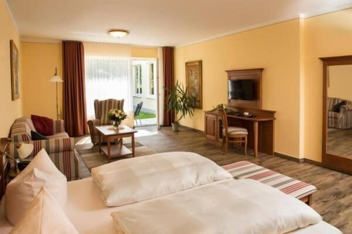 minibar, in-room safe, desk, iron/ironing board