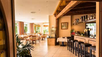 Bar (in der Unterkunft)