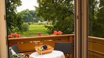 Dreibettzimmer, Mehrere Betten | Balkon