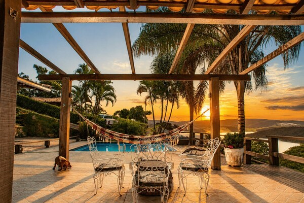 Vista Do Lago - Casa Para 16 Pessoas Com 5 Quartos - Capitólio