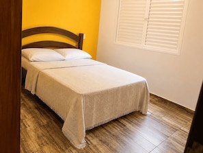 4 habitaciones y wifi gratis 