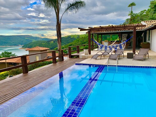 Vista do Lago - Casa para 16 pessoas com 4 quartos