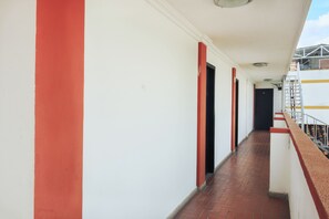 Lorong