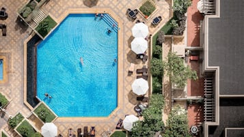 Piscina externa, piscina aquecida