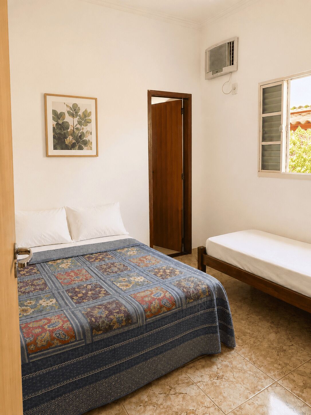 5 bedrooms, WiFi (free)