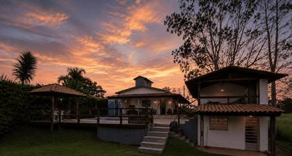 Paz e Tranquilidade - Casa para 20 pessoas com 7 quarto