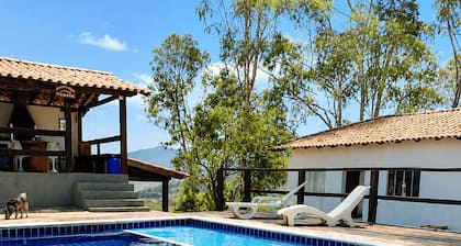 Paz e Tranquilidade - Casa para 20 pessoas com 7 quarto