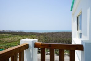 Standard Quadruple Room | Balcony - Penghu Sun House (Magong)