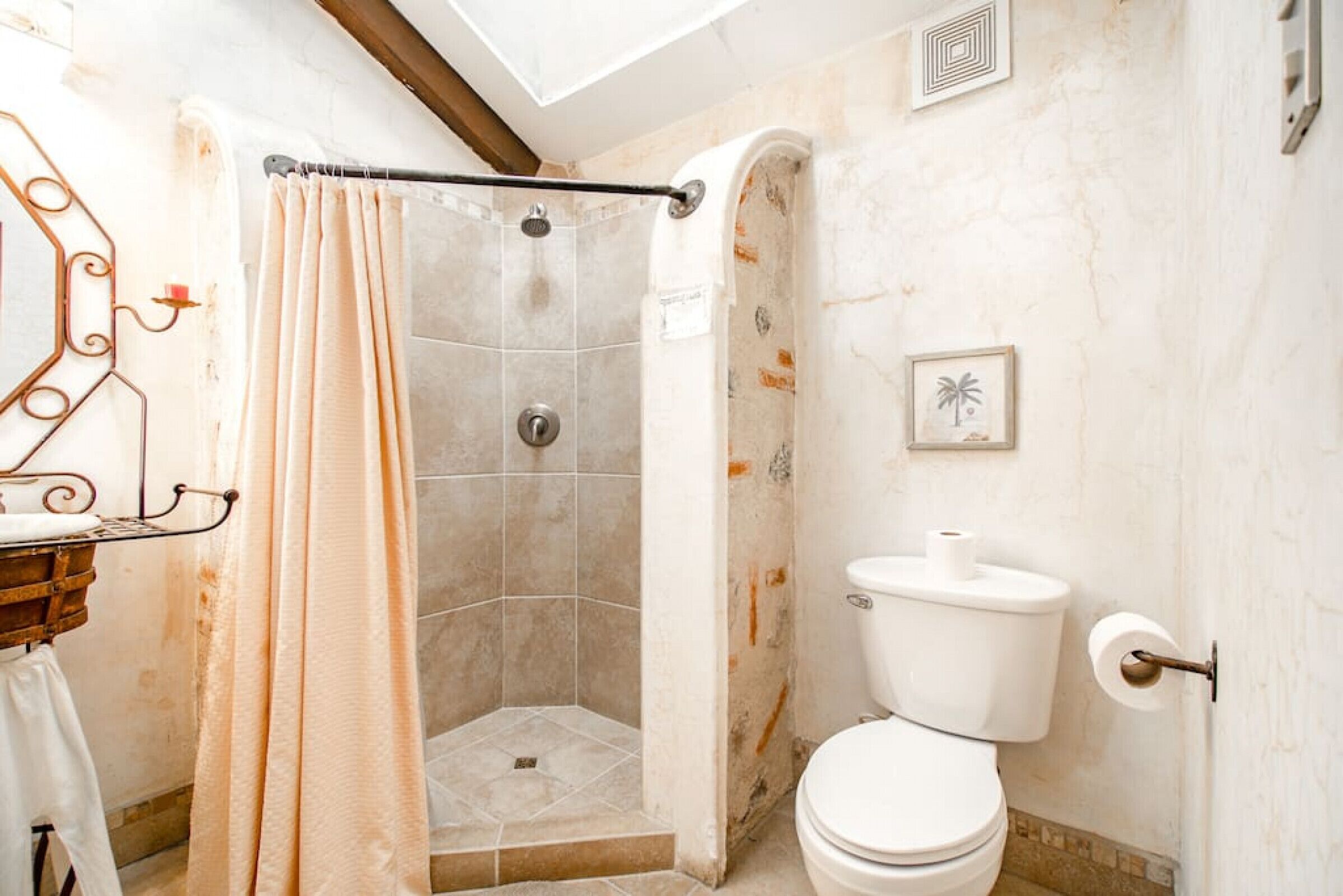 Comfort Villa, Multiple Beds, Poolside | Bathroom