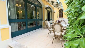 Ristorazione all'aperto