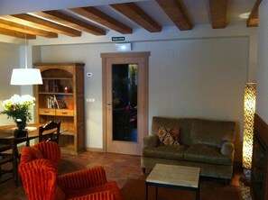 Flat-screen TV - Hotel El Cerco (Puente La Reina)