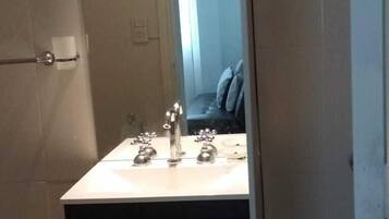 Family Apartment, 1 Bedroom | Bathroom | Shower, free toiletries, towels