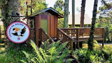 Área de juegos infantiles al aire libre