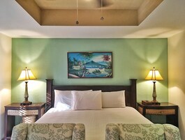 Suite Premium, varias habitaciones, no fumadores, vistas al mar | 2 dormitorios, tabla de planchar con plancha, wifi gratis y ropa de cama