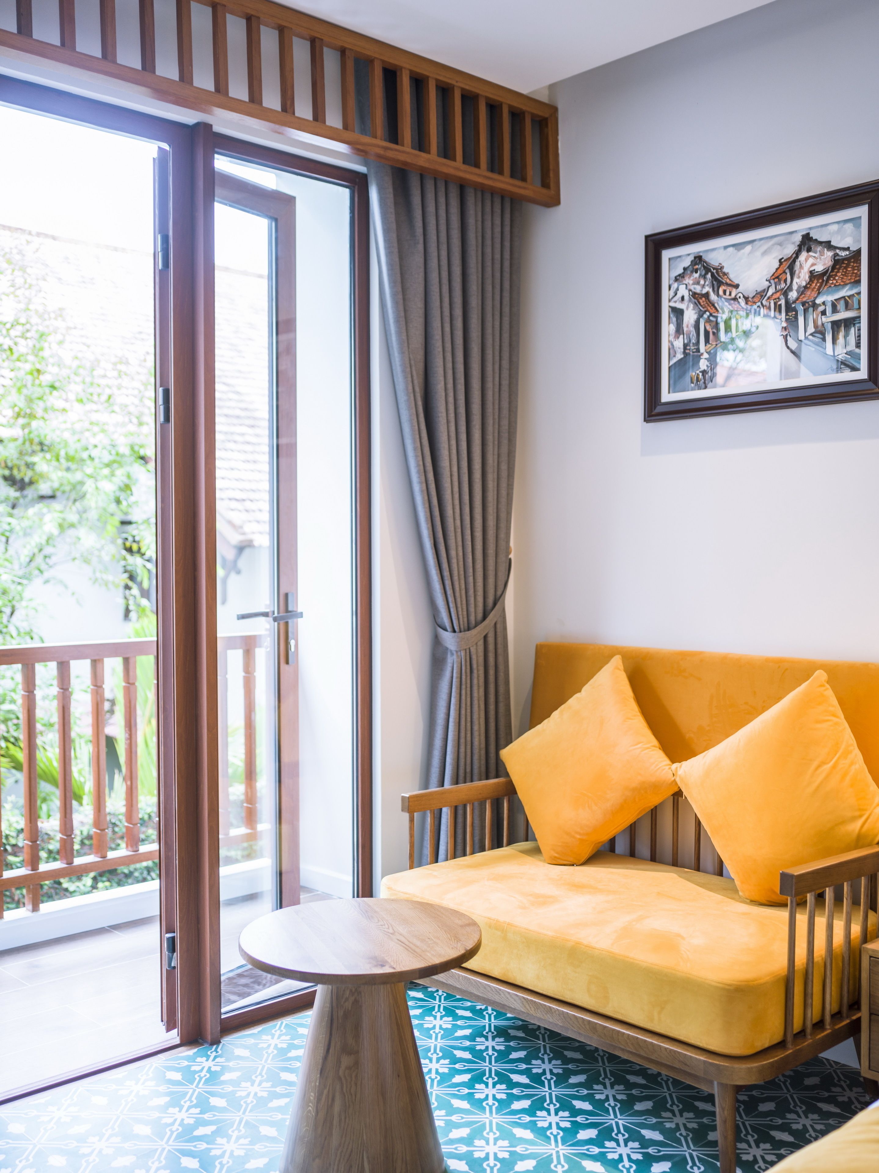 superior double or twin room, pool view | minibar, in-room safe, desk, blackout curtains