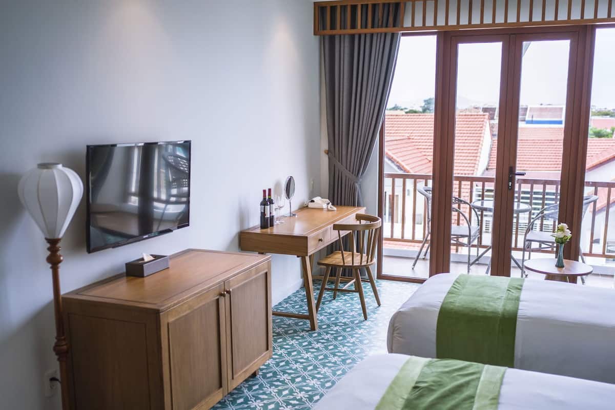 Minibar, két bảo mật tại phòng, bàn, màn/rèm cản sáng 