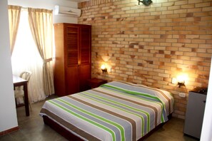 In-room safe, desk, free WiFi, bed sheets