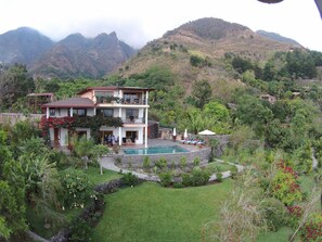 Building design - Casa Valdres (Santa Cruz La Laguna)
