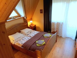 Comfort Apartment, Mountain View | 2 bedrooms, desk, iron/ironing board, travel cot - Apartament Gorski z Panorama Tatr (Bialy Dunajec)