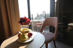 Deluxe dubbelrum - 1 queensize-säng - balkong | Utsikt från rummet