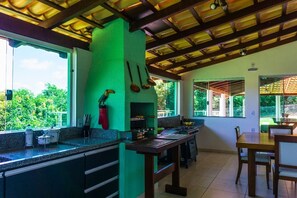 BBQ/picnic Area - Alecrim do Campo - Casa para 12 pessoas com 3 quartos (Guape)