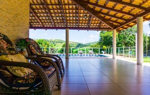 Porch - Alecrim do Campo - Casa para 12 pessoas com 3 quartos (Guape)