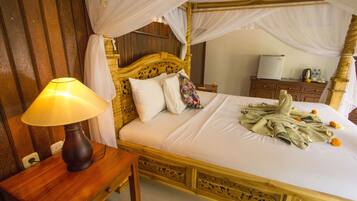 Deluxe Bungalow | 1 bedroom, in-room safe, desk, free WiFi