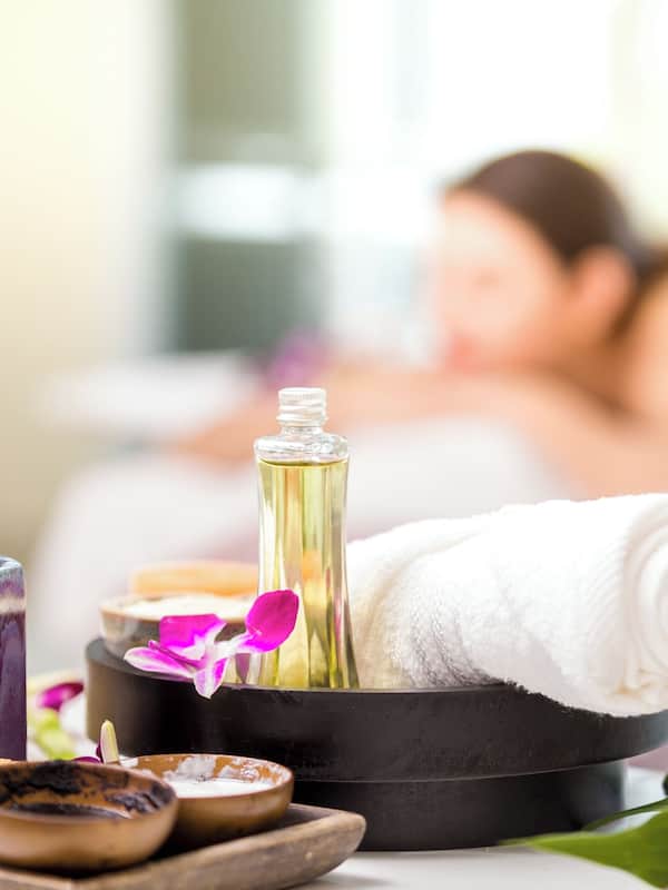 Couples treatment room(s), body treatments, hot stone massages