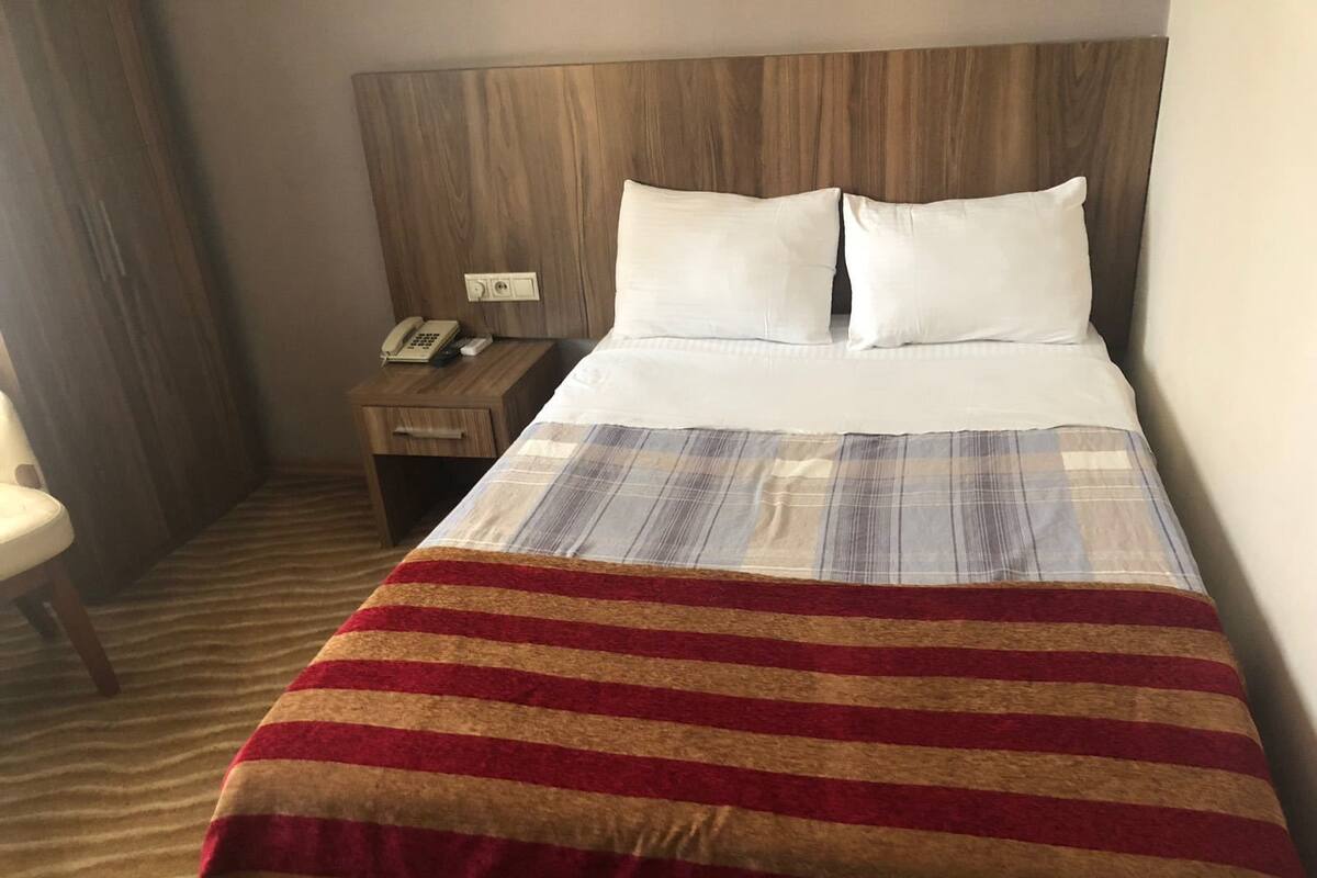 Blackout curtains, soundproofing, free WiFi, bed sheets