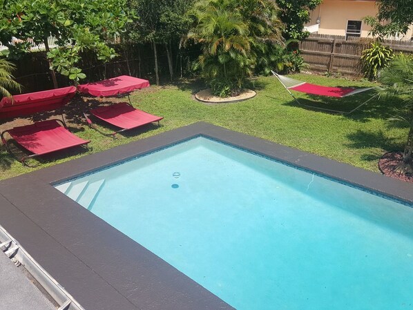 Familienhaus, 4 Schlafzimmer, eigener Pool | Terrasse/Patio