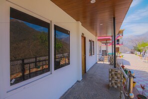 Exterior - V Resorts BRV Mussoorie (Dhanaulti)