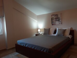Villa | 5 bedrooms, iron/ironing board, free WiFi, bed sheets