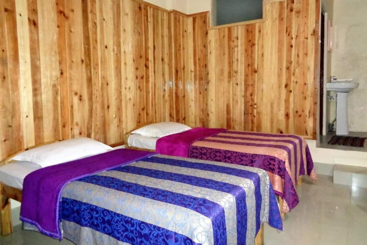 Deluxe Room | Katil lipat simpan/tambahan 