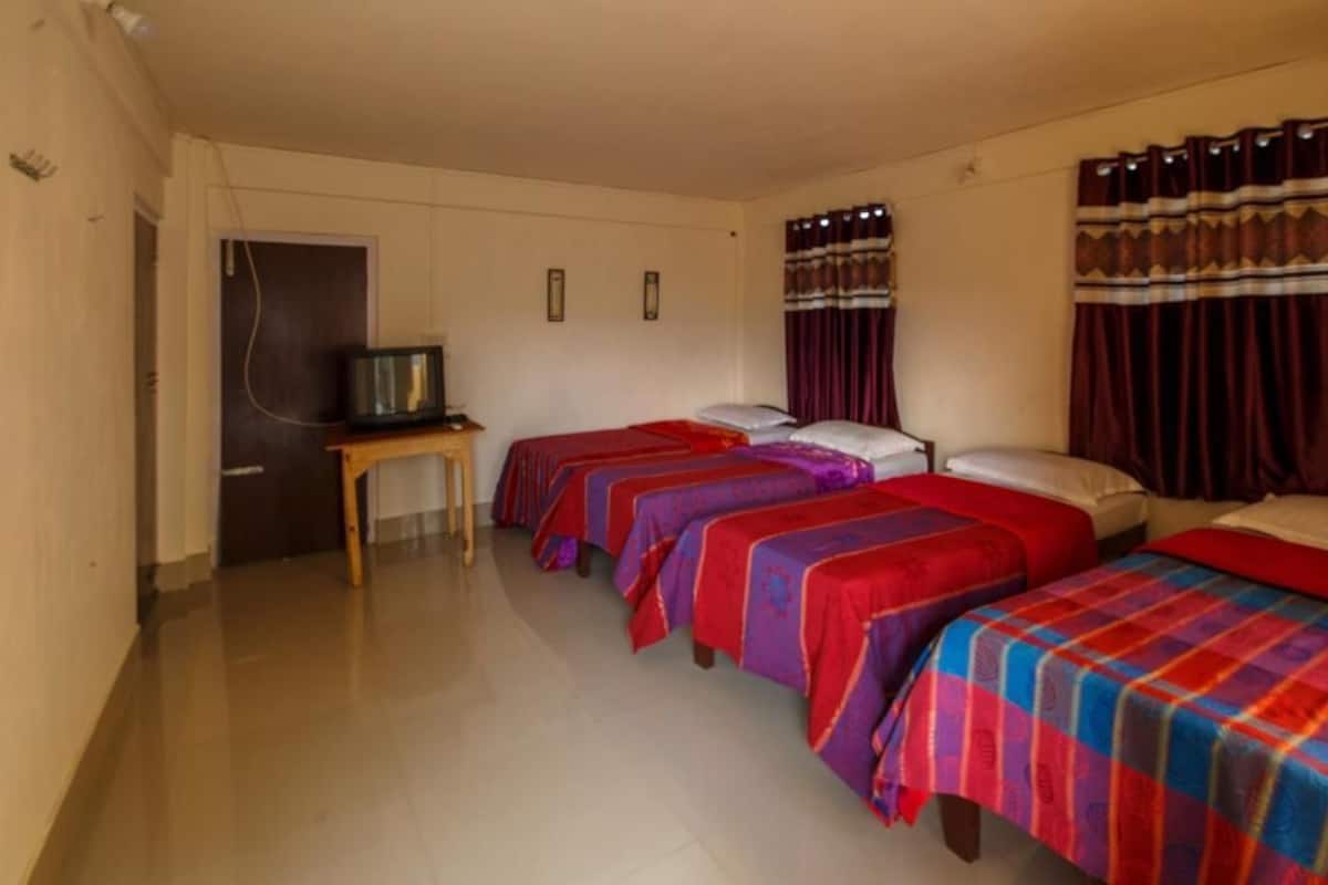 Quadruple Room | Katil lipat simpan/tambahan 
