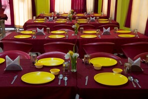 Dining - V Resorts Vrindavan Gopala Bhedaghat (Shahpura)