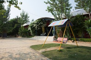 BBQ/picnic Area - V Resorts Vrindavan Gopala Bhedaghat (Shahpura)