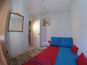 Desk, laptop workspace, iron/ironing board, WiFi - Olivia Sunbeach (Santiago del Teide)