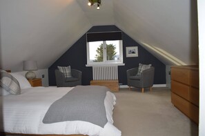 Unclassified image, 2 of 12, button - Brae Cottage (Dunvegan)