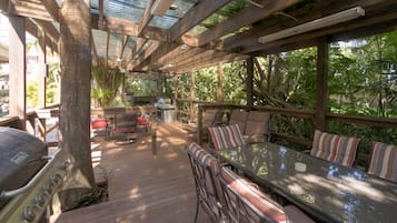 Familievilla, 3 soverom, privat basseng | Terrasse/patio