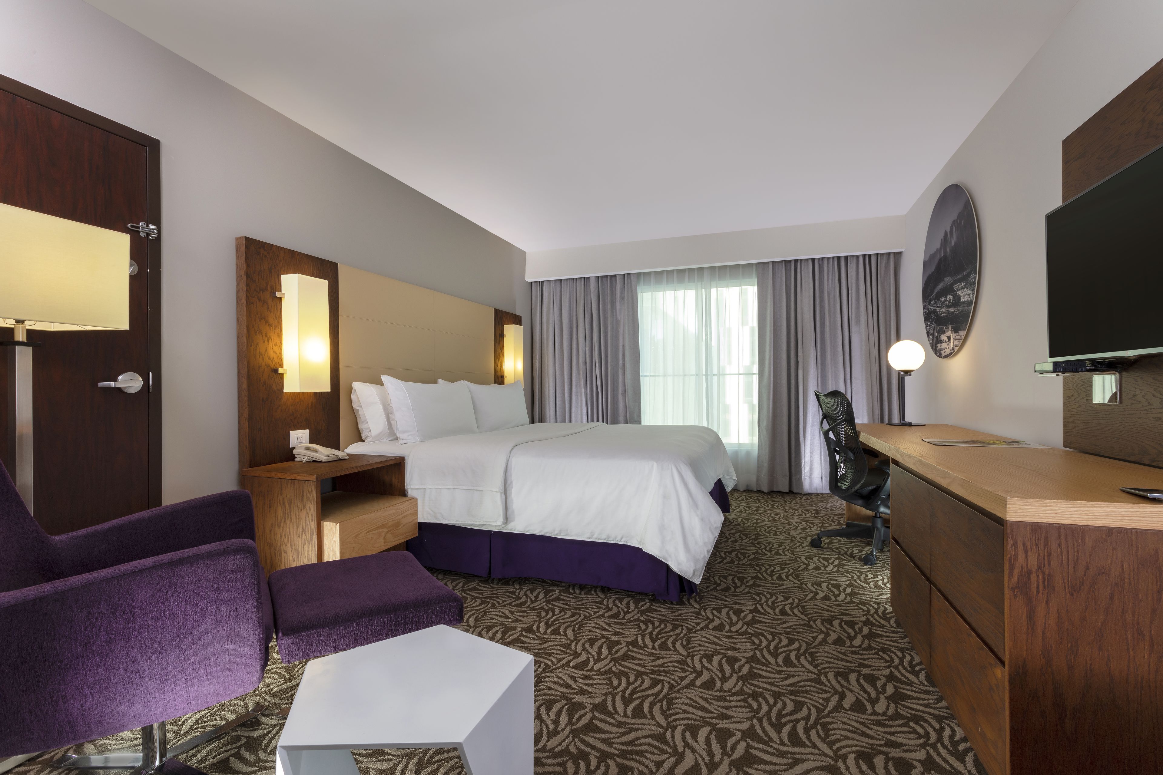 superior room, 1 king bed | minibar, in-room safe, desk, blackout curtains