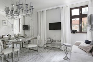 Luxury Quadruple Room (nr 4) - Sweet Suite Apart (Gdansk)