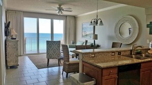 Huoneisto, 2 makuuhuonetta, rantanäköala (A804) | 1 makuuhuone, ilmainen Wi-Fi