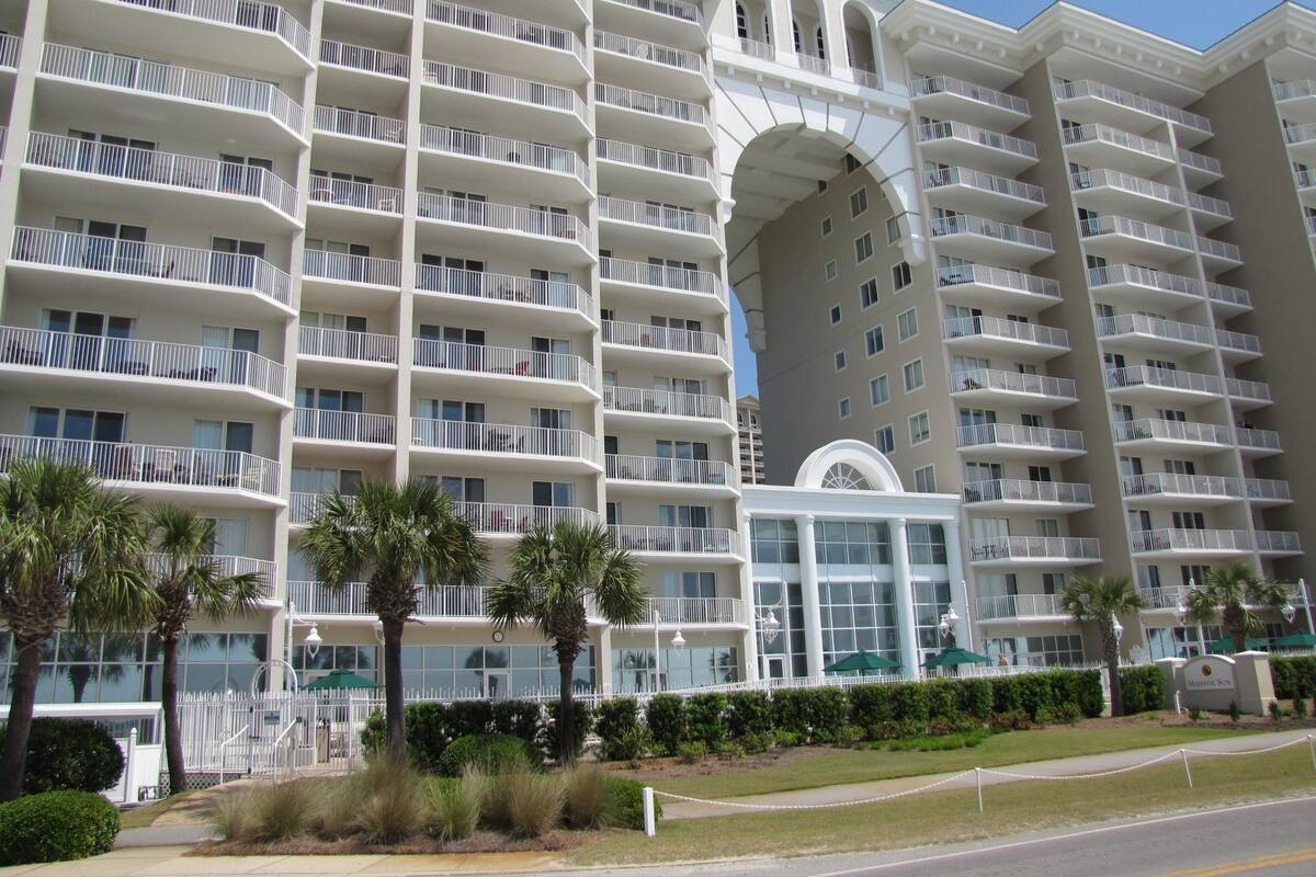 Condo, 2 Bedrooms, Beach View (A804) | Front of property