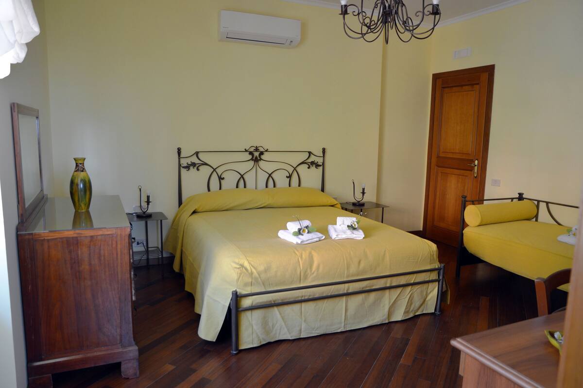 Dreibettzimmer