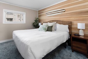 Traditional Suite, 1 King Bed with Sofa bed - Desert Sand Resort (Avalon)